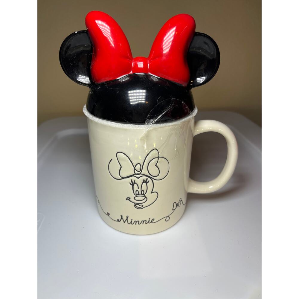 Disney mini mug with bow - NWOT